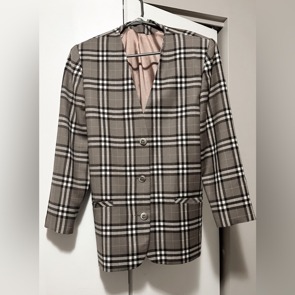 Coat - Picture 2 of 3